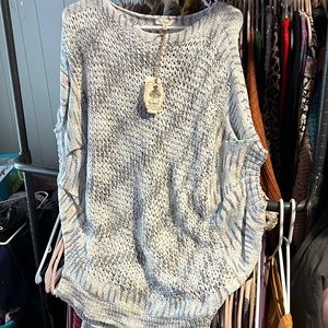 Easel M Oversized Dolman Sleeve Sweater NWT